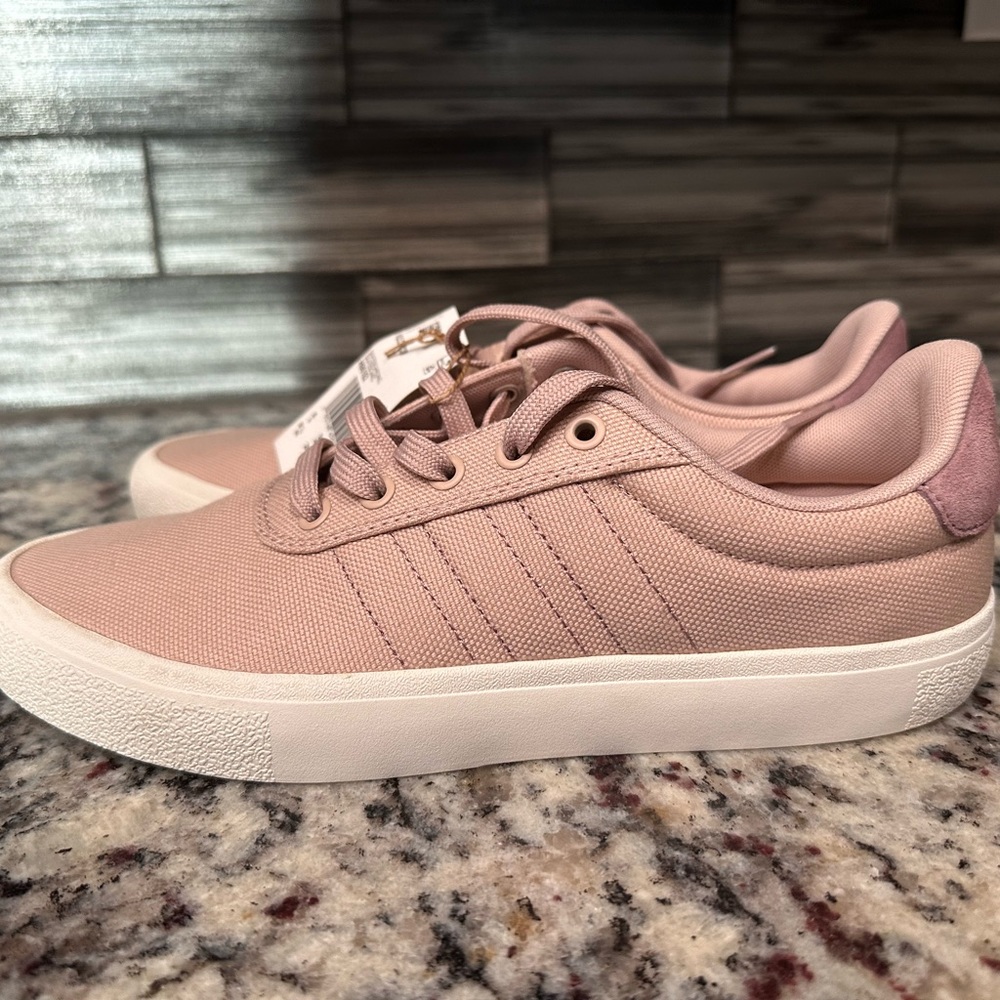Adidas NWT VULC RAID3R LIFESTYLE
SKATEBOARDING 3-STRIPES
BRANDING - womens - Picture 3 of 7